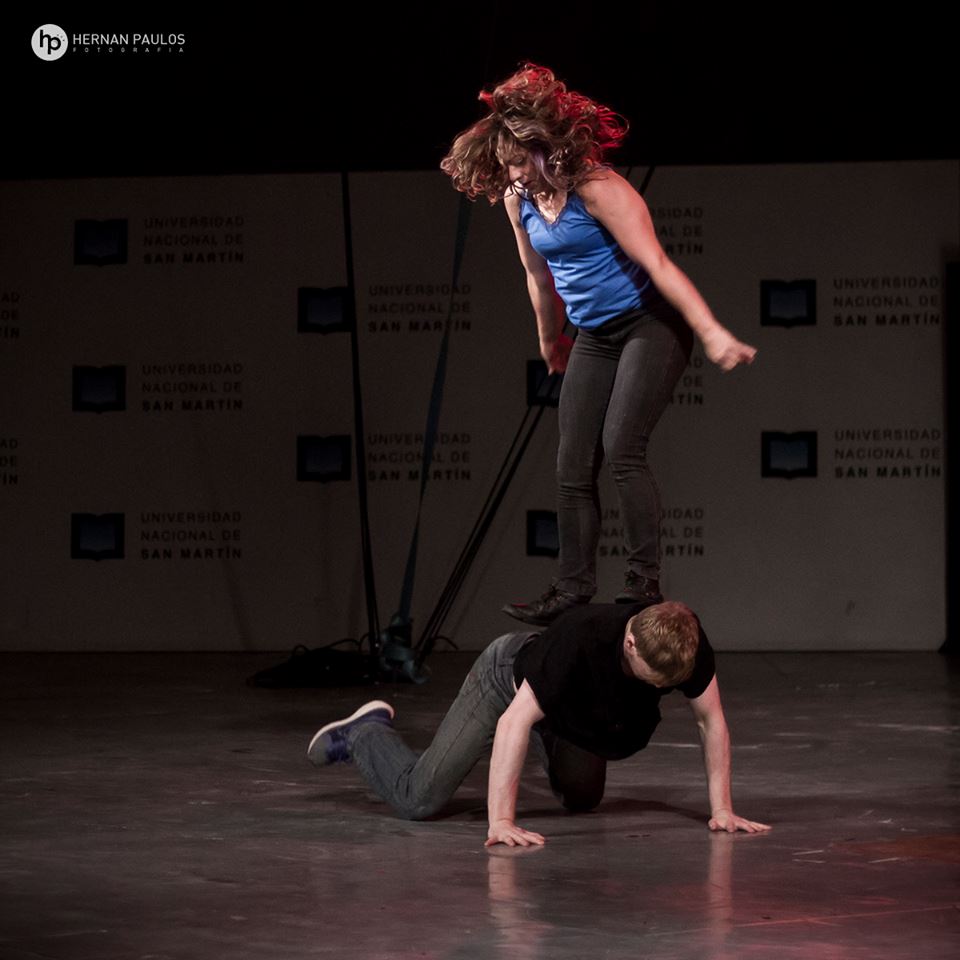 A duras penas - Acrobacia, Danza - Circo UNSAM - Diana Sauval, Matias Belintende